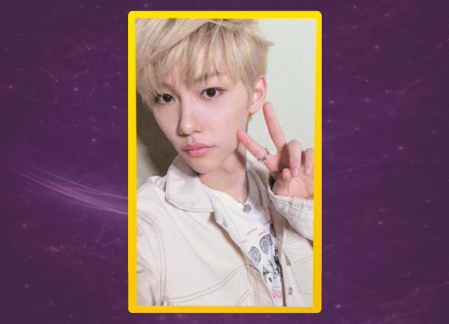 Felix Clé 2 : Yellow Wood Photocard (S)